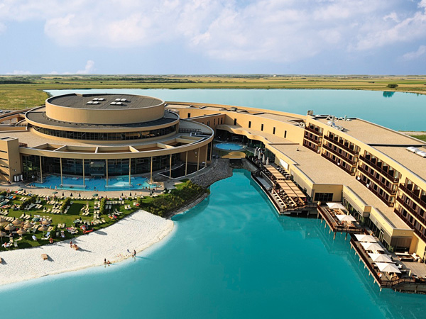 Therme Seewinkel, Austria